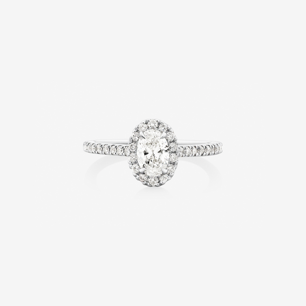 Oval Engagement Ring with 0.92 Carat TW of Diamonds